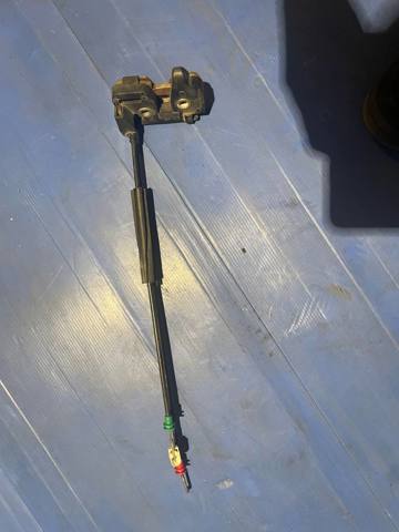 Замок кришки багажника 2S61A43102BE FORD