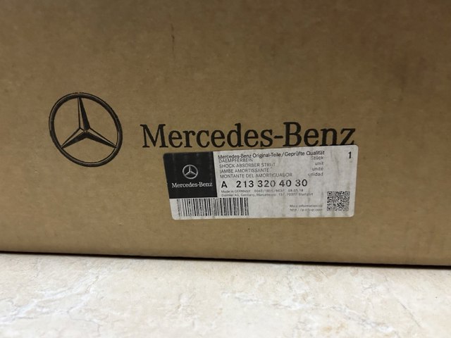 Стійка передня права A2133204030 MERCEDES