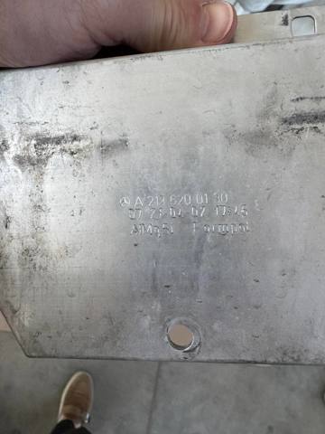 Балка бампера переднього A2136200130 MERCEDES