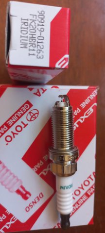 Свіча запалювання 9091901263 TOYOTA
