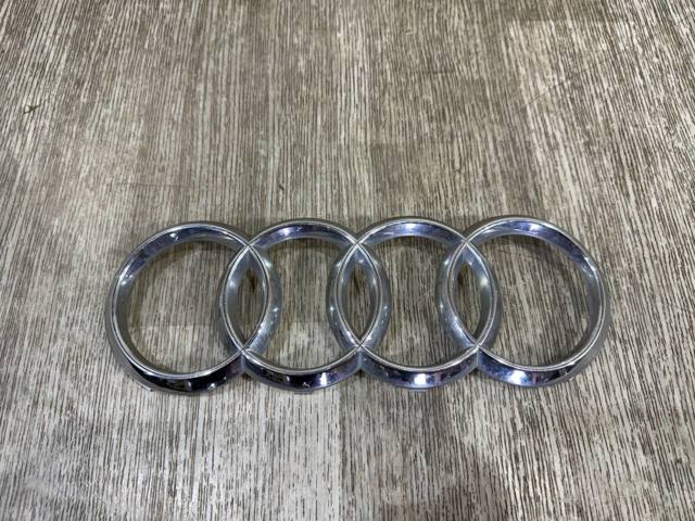 Емблема решітки радіатора 8T0853605 VAG