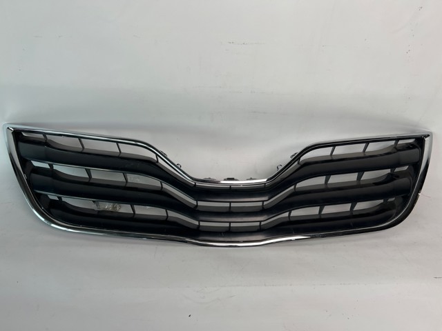 Решітка радіатора 5310106190C0 TOYOTA