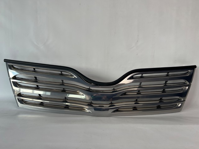 Решітка радіатора 531010T010 TOYOTA