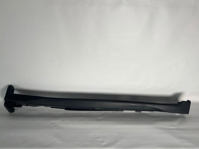 Накладка зовнішня (молдинг) порога, правий 768504CL0A NISSAN