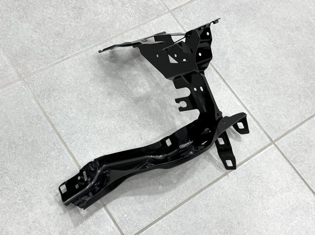 Кріплення фари передньої, правої 51647449816 BMW