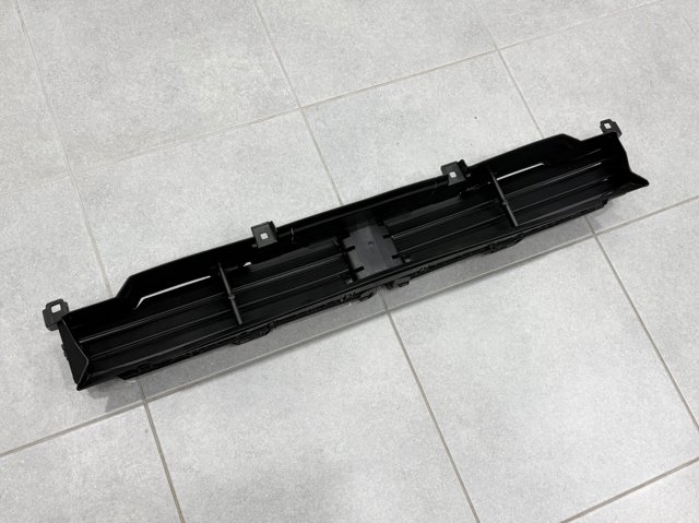 Жалюзі радіатора 51745A1ACE2 BMW