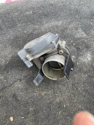 Заслінка повітряна 03C133062C VAG