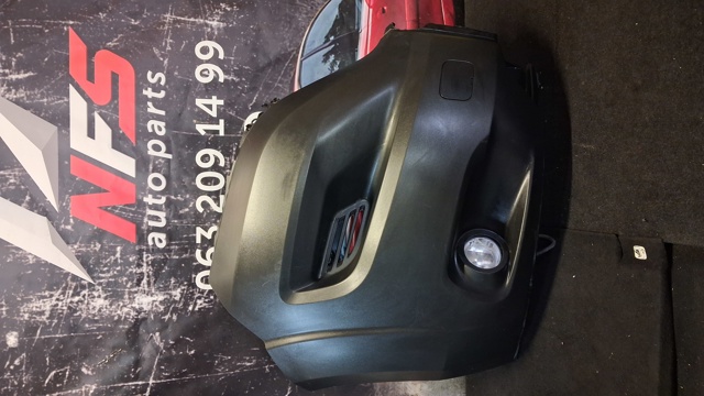 Бампер передній ікло праве 1315079070 PEUGEOT