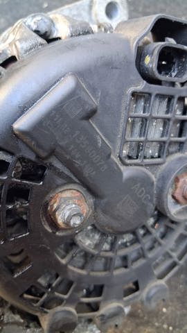 Авто генератор 13580078 GM