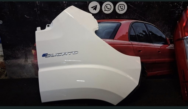 Переднє праве крило 1611654980 PEUGEOT