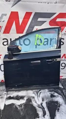 Водійські двері 1712679 FORD