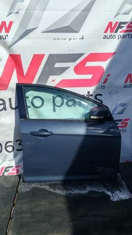 Дверка передня права 2147844 FORD