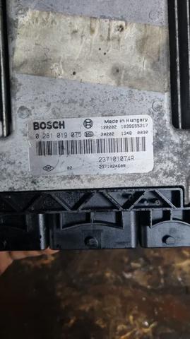 Комп'ютер двигуна 237101074R RENAULT
