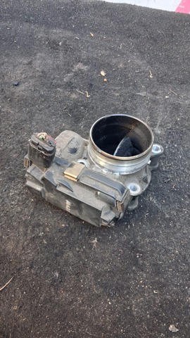 Блок дросельної заслінки 25183238 GM