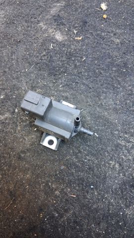 Клапан соленоїд регулювання заслонки EGR 258600R010 TOYOTA