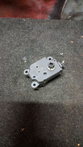 Двигун заслінки печі 3M5H19E616AB FORD