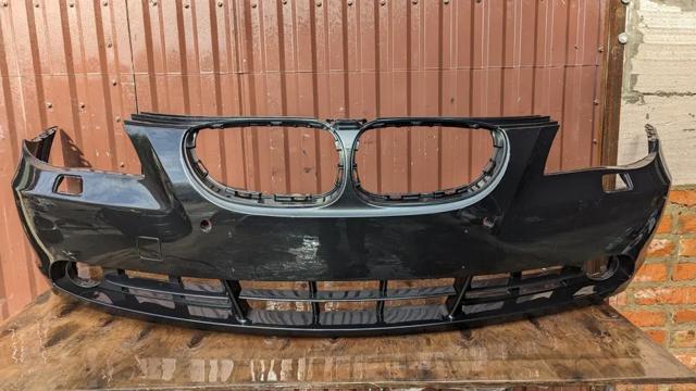 Бампер передній 51117033694 BMW