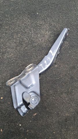 Петля капота, ліва 5342005040 TOYOTA