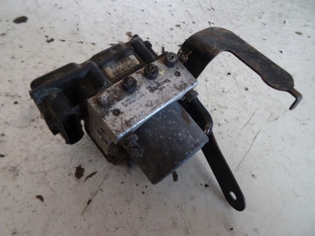 Блок управління АБС (ABS) 589201H300 HYUNDAI
