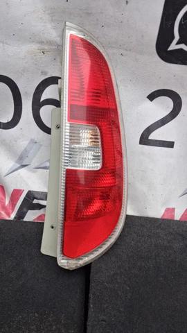 Задній правий стоп 5J7945096 VAG