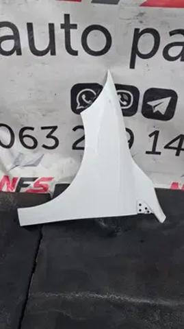 Переднє ліве крило Renault Megane 3
