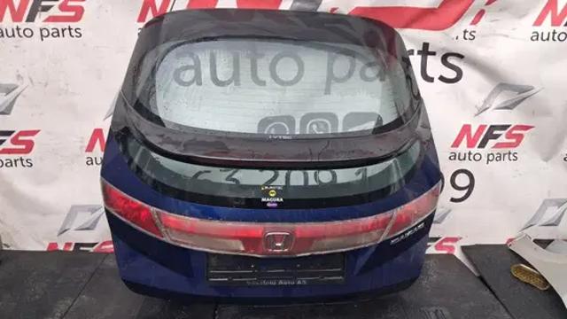 П'яті двері Honda Civic 8