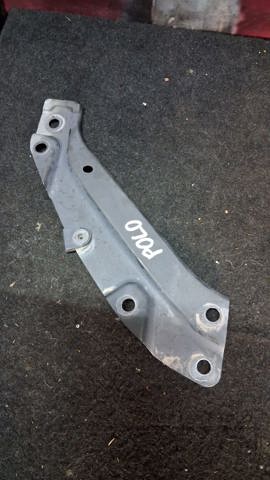 Кронштейн супорту радіатора нижнього 6R0805932C VAG