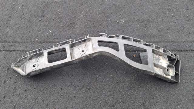 Ліве кріплення заднього бампера 6R6807393A VAG