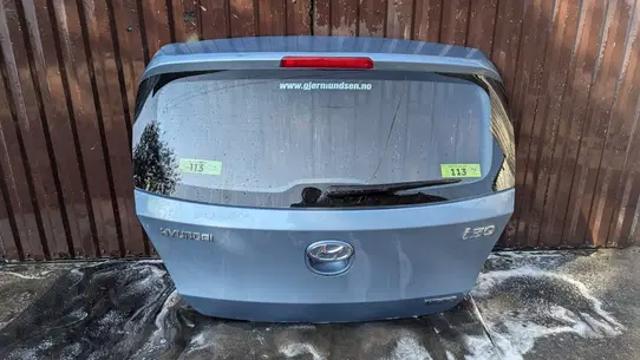Задні двері багажника Хендай Ай 30