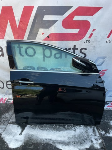 Дверка передня права 760043Z000 HYUNDAI