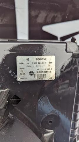 Дифузор радіатора охолодження, в зборі з двигуном і крильчаткою 7L0121203F VAG