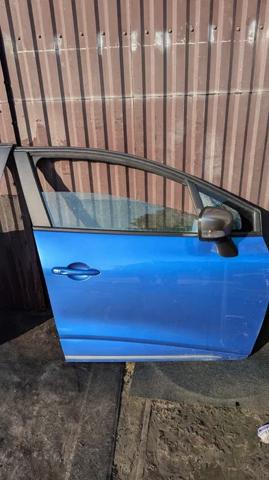 Пасажирські передні двері 801008302R RENAULT