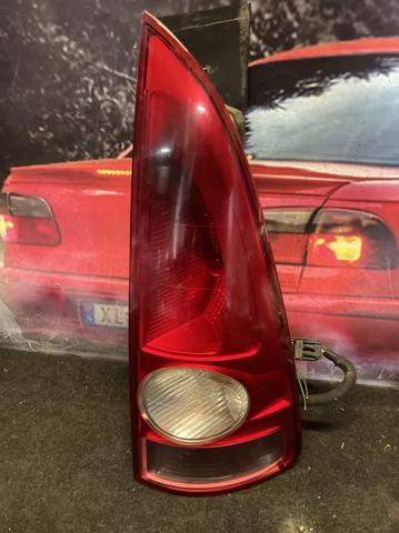 Задній правий стоп 8200027152 RENAULT