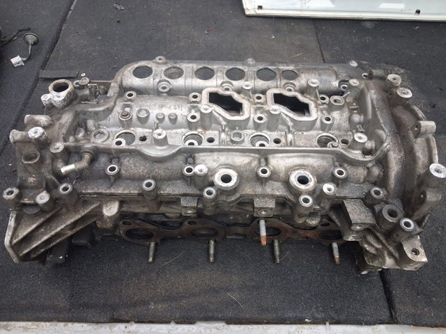 Головка двигуна 8200519994 RENAULT