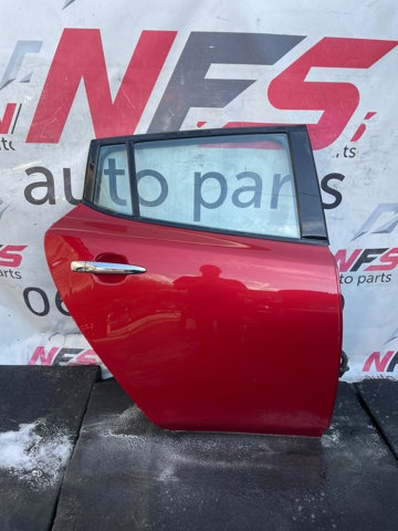 Двері задні, праві 821003NF0A NISSAN