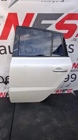 Двері задні, ліві 821010028R RENAULT