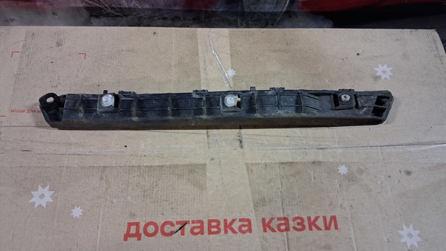 Кронштейн бампера заднього, лівий 86615A2200 HYUNDAI