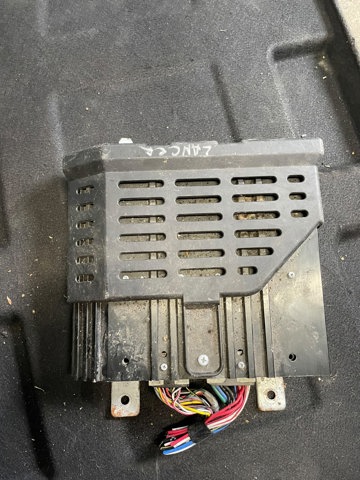 Підсилювач звуку аудіосистеми 8701A279 MITSUBISHI