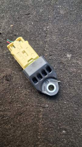 Датчик AIRBAG передній 8983112010 TOYOTA