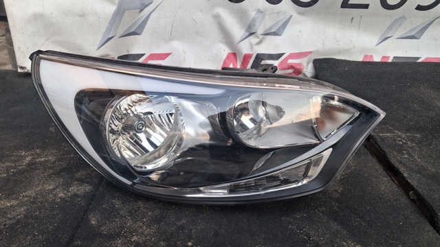 Фара основна права 921021WXXX HYUNDAI