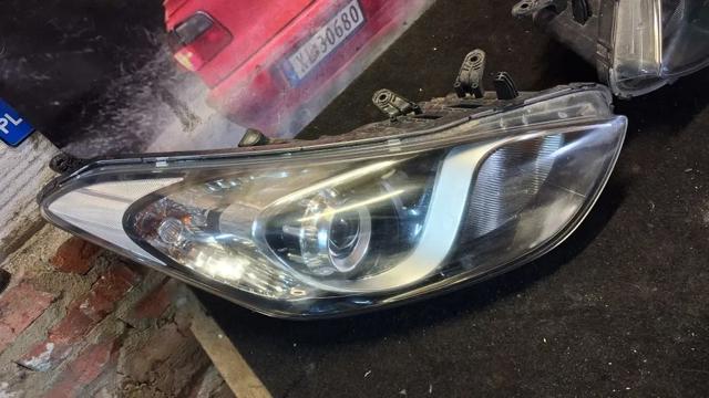 Фара передня права 92102A6100 HYUNDAI
