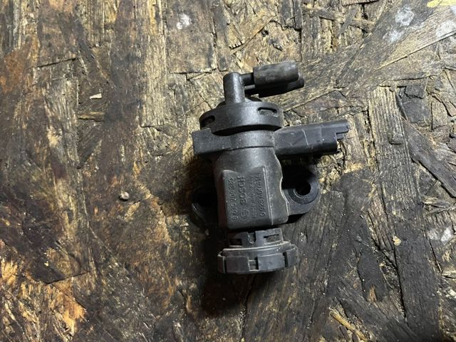Перетворювач тиску (соленоїд) наддуву / EGR 9635704380 BOSCH