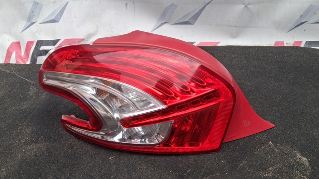 Задня ліва фара 9672628280 PEUGEOT