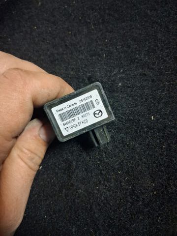 Датчик AIRBAG передній GP9A57KC0 MAZDA