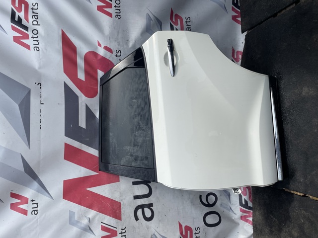 Двері пасажирськи задні ліві H210A1AAAA NISSAN