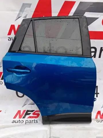 Двері пасажирські задні праві KDY37202XC MAZDA