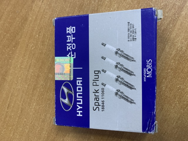 Свіча запалювання 1884611060 HYUNDAI