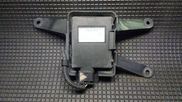 Блок управління системою відкривання воріт гаража 8K0907410C VAG