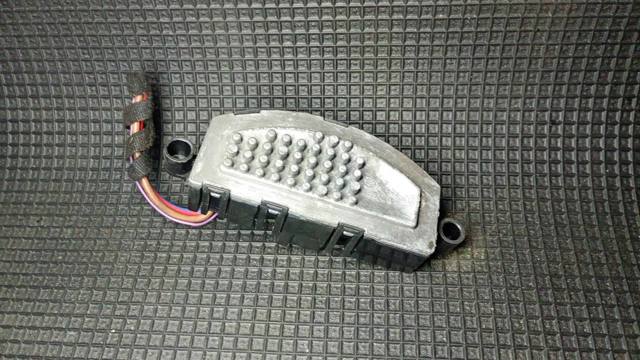 Резистор обігрівача 8T0820521A VAG