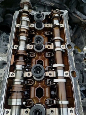 ГБЦ мотора 06K103264X VAG
